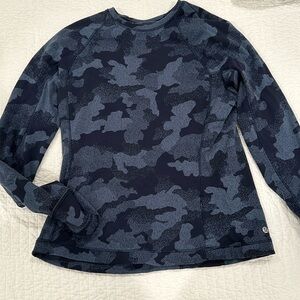 Lululemon long sleeve top with fleece interior